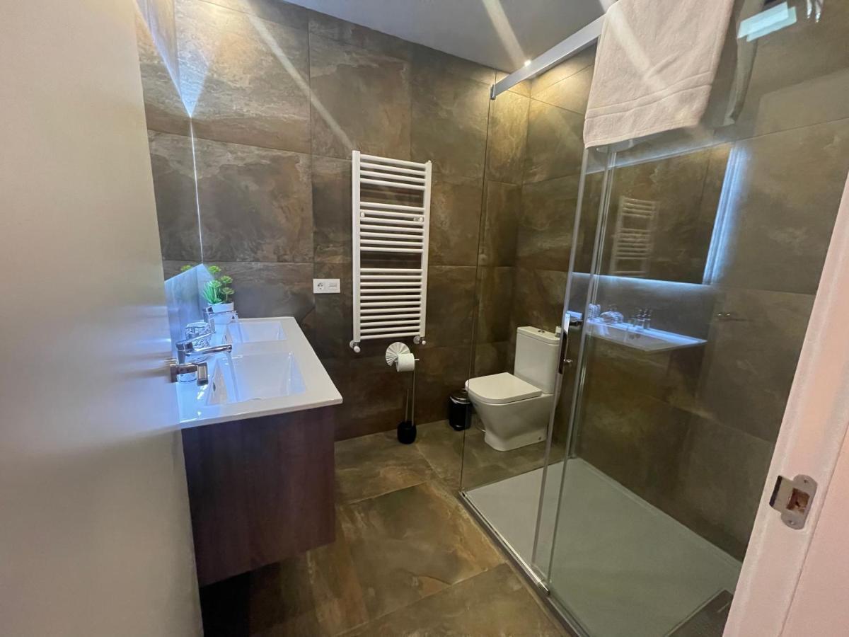Suite Privada Frente A La Piscina Para 2 Personas Con Sofa Cama Para 2 Mas 4P No Es Casa Completa San Vicente Raspeig エクステリア 写真