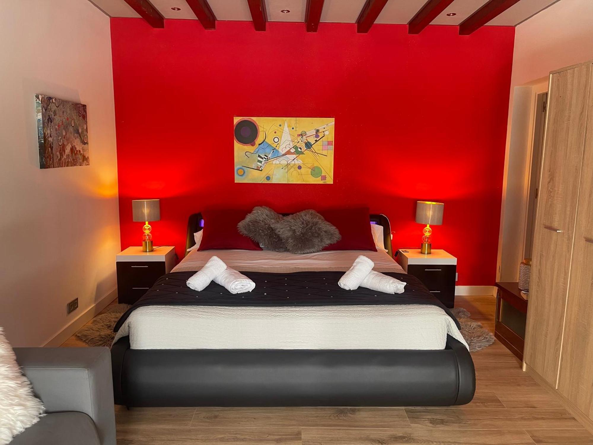 Suite Privada Frente A La Piscina Para 2 Personas Con Sofa Cama Para 2 Mas 4P No Es Casa Completa San Vicente Raspeig エクステリア 写真